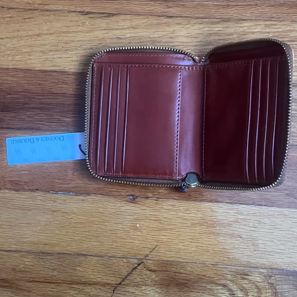 Pebble Grain Small Zip Around - Picture 4 of 5